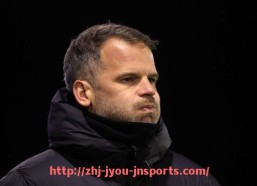 jiuyou九游娱乐-世俱杯判罚争议事件回顾与裁判执法标准调整分析